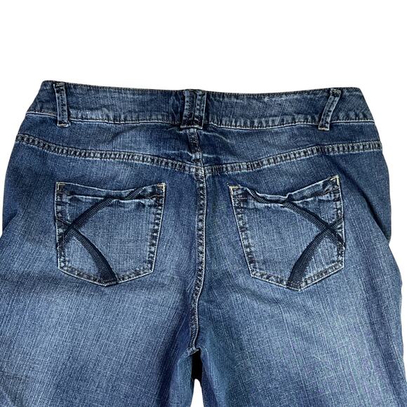 Lane Bryant Distinctly Boot Cut-Right Fit Technology-Red Triangle - 18 Average 1 - Picture 8 of 15